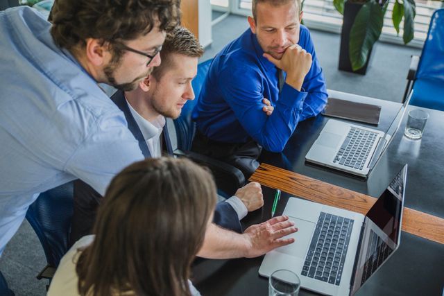 Не довольны текущей карьерой и заработком? Переучитесь на разработчика для Android и постройте карьеру в IT-индустрии.